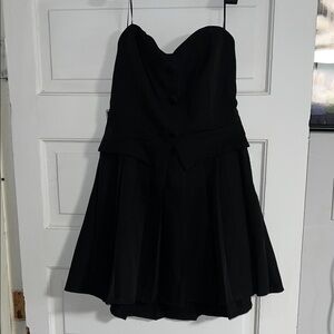 Black Strapless vest
